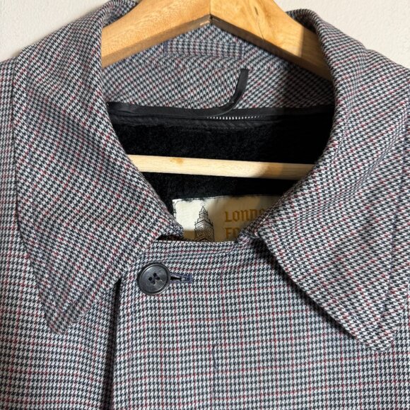 London Fog Houndstooth Overcoat Maincoat Men's 44R Gray Faux Fur Lined Formal - Picture 6 of 15